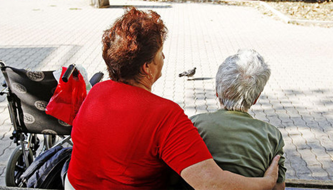 De necrezut! Ce a primit o badantă moldoveancă de la pensionara pe care o îngrijea. Testamentul a lăsat-o fără cuvinte