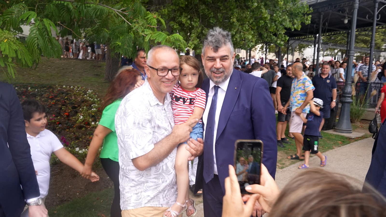 Niciodată nu voi putea fi „un oficial”