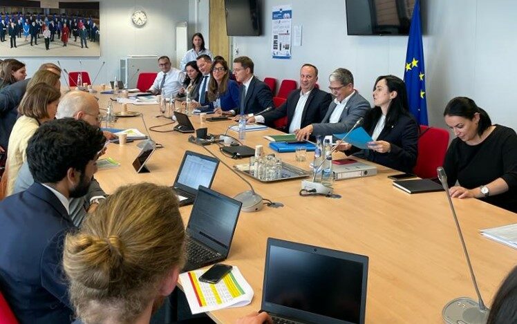 Discuțiile tehnice nu au încheiat negocierile pe reformele Guvernului. Marcel Ciolacu discută, vineri, cu șefa Comisiei Europene