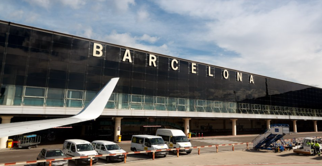 Jaful secolului | Doi ruși, deposedați de bijuterii și ceasuri în valoare de 8,5 milioane € pe aeroportul din Barcelona Jaful secolului | Doi ruși, deposedați de bijuterii și ceasuri în valoare de 8,5 milioane € pe aeroportul din Barcelona