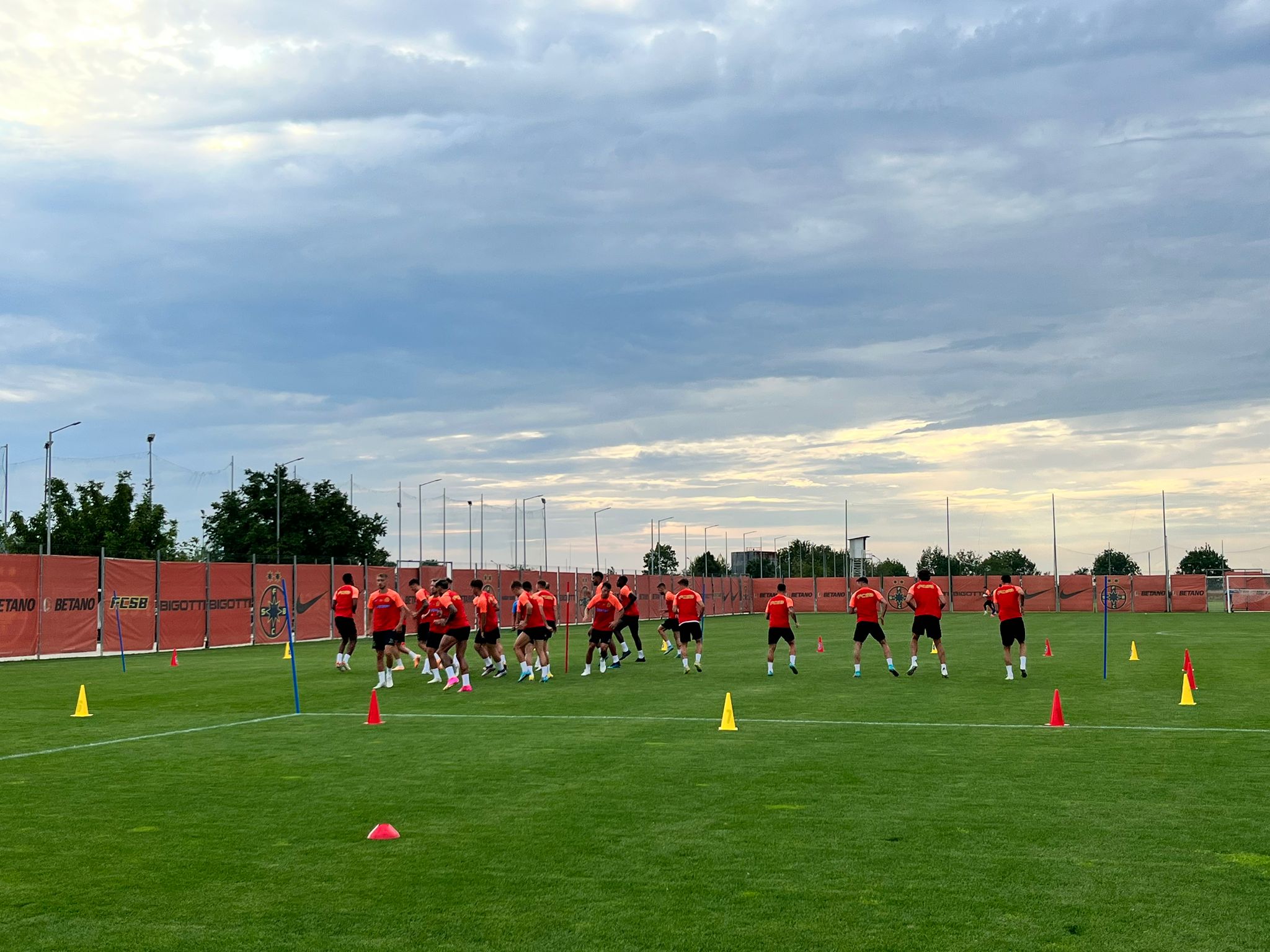 Revenire importantă la FCSB chiar înaintea meciului cu CSKA 1948 Sofia! Revenire importantă la FCSB chiar înaintea meciului cu CSKA 1948 Sofia!