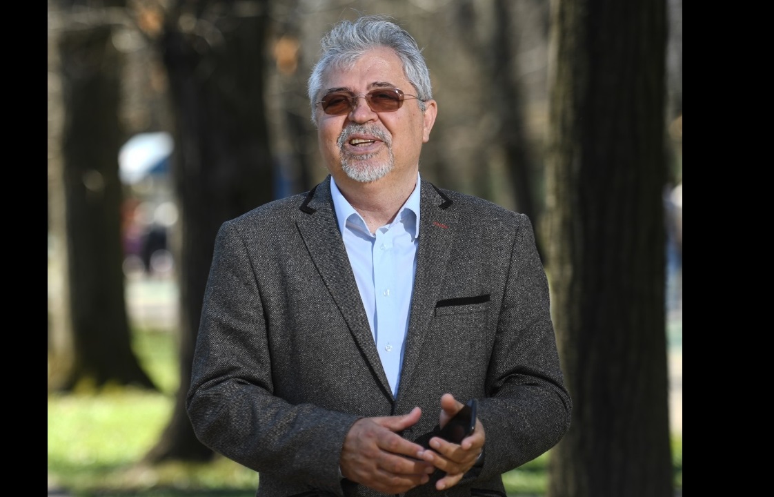 Primarul din Caracal ANUNȚĂ că se retrage din PSD și din toate funcțiile pe care le deține după tragedia de la Crevedia: „Sunt puternic afectat” Primarul din Caracal ANUNȚĂ că se retrage din PSD și din toate funcțiile pe care le deține după tragedia de la Crevedia: „Sunt puternic afectat” Primarul din Caracal ANUNȚĂ că se retrage din PSD și din toate funcțiile pe care le deține după tragedia de la Crevedia: „Sunt puternic afectat” Primarul din Caracal ANUNȚĂ că se retrage din PSD și din toate funcțiile pe care le deține după tragedia de la Crevedia: „Sunt puternic afectat”