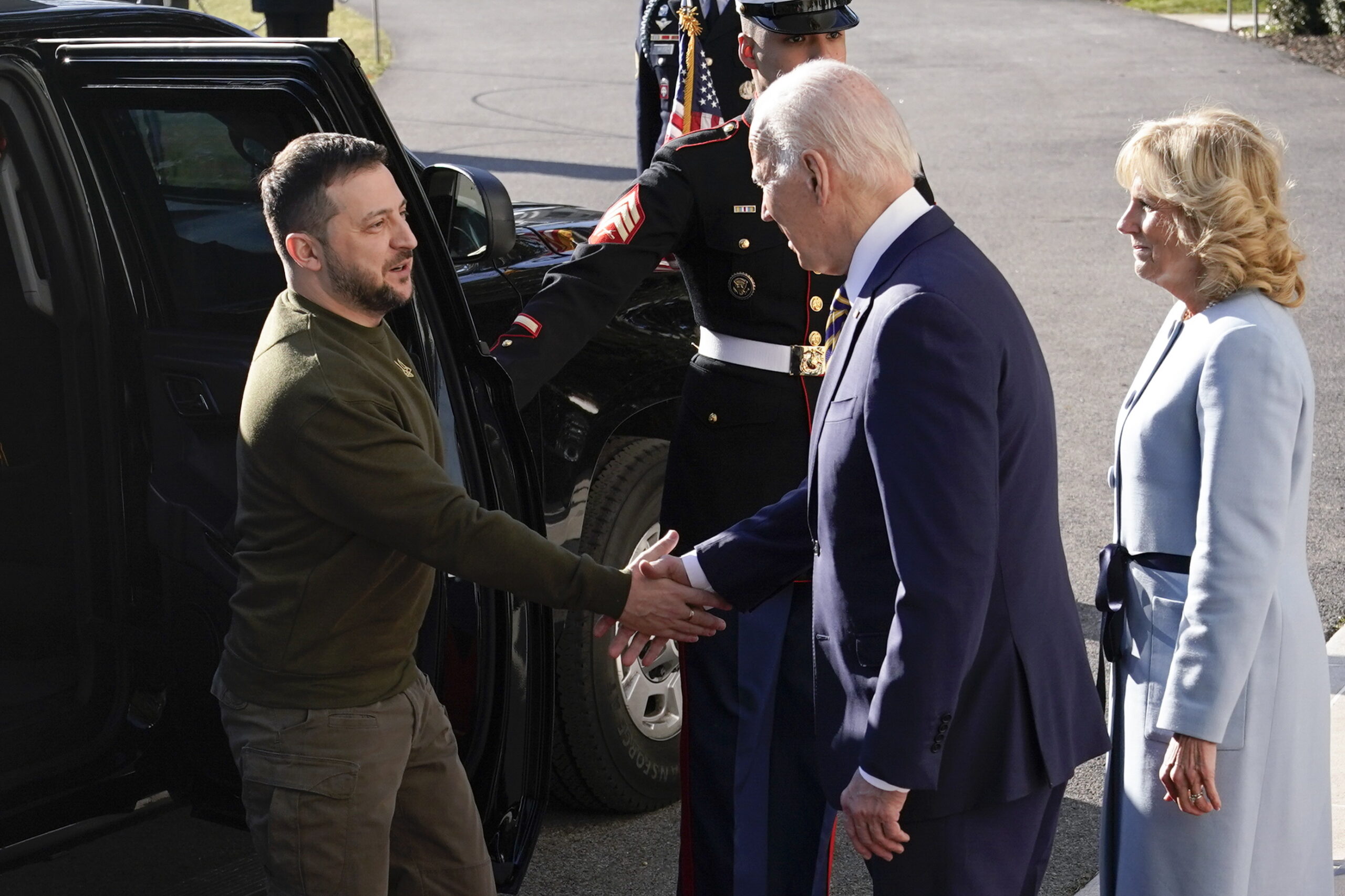 Zelenski s-a întâlnit pentru a 6-a oară cu Joe Biden. Ce spun congresmanii, despre solicitarea lui Biden de 24 miliarde $ pentru Ucraina?