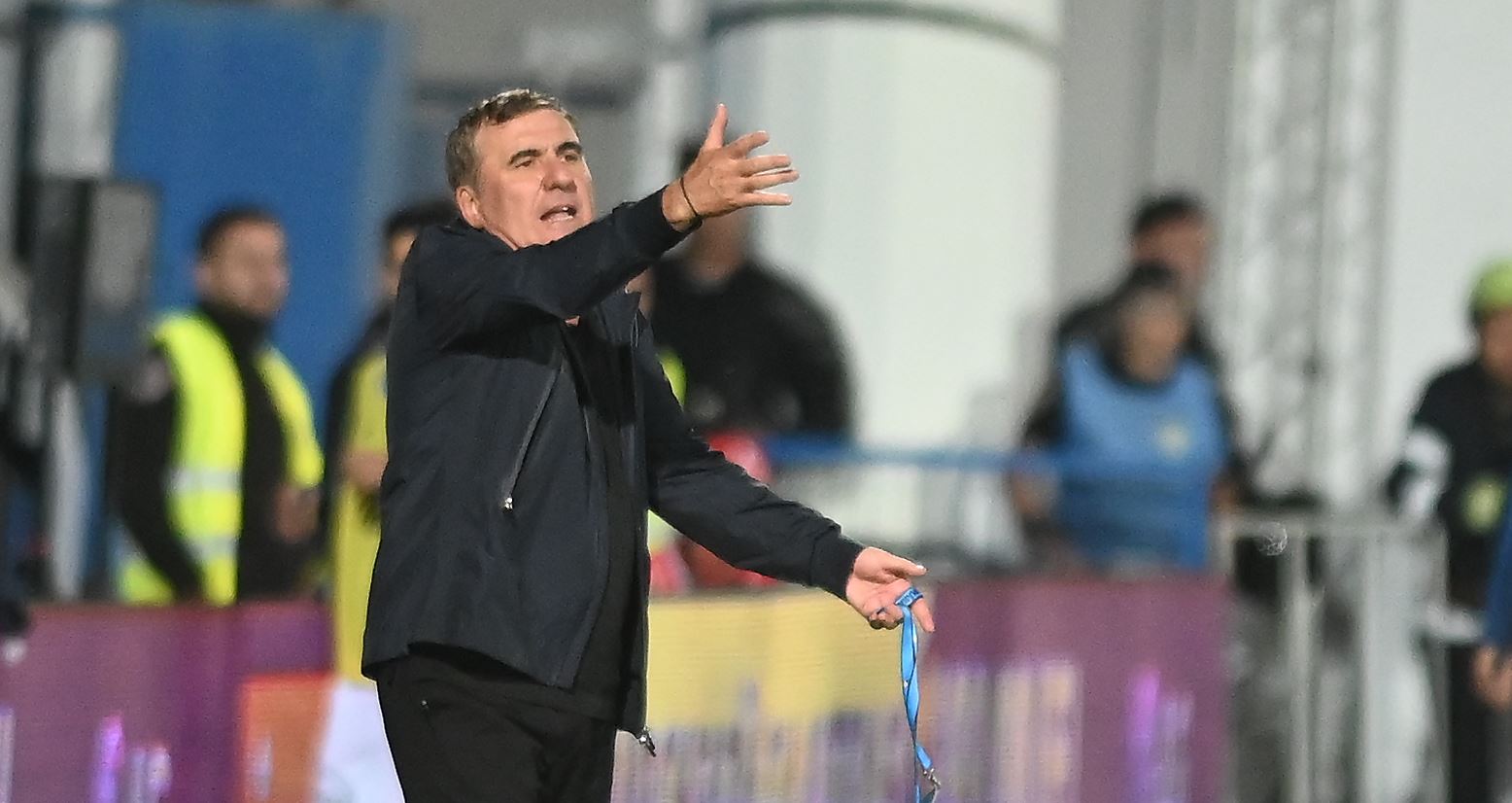 Cum s-a purtat Sebastian Colțescu cu Gică Hagi, când antrenorul Farului a venit țipând spre el, la finalul meciului cu FCSB!
