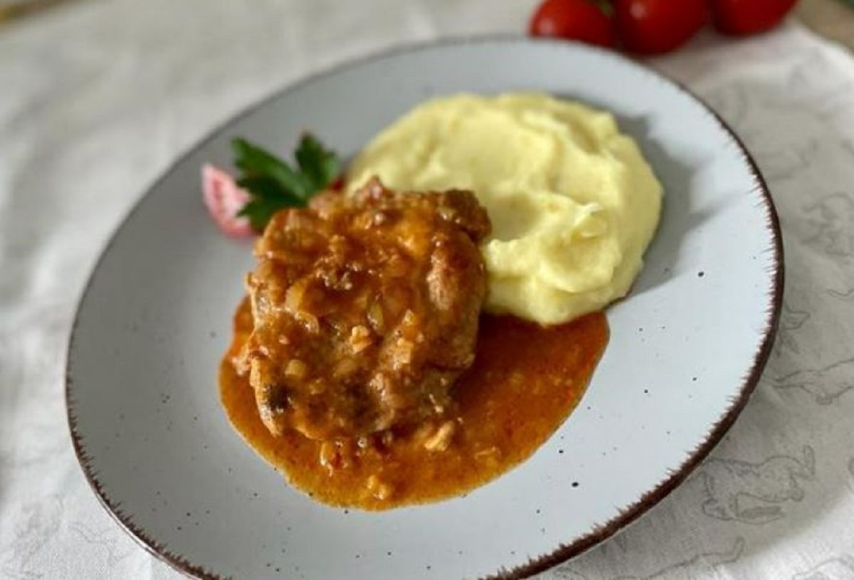 Rețetă De Mușchi De Porc Cu Ceapă Rețetă De Mușchi De Porc Cu Ceapă