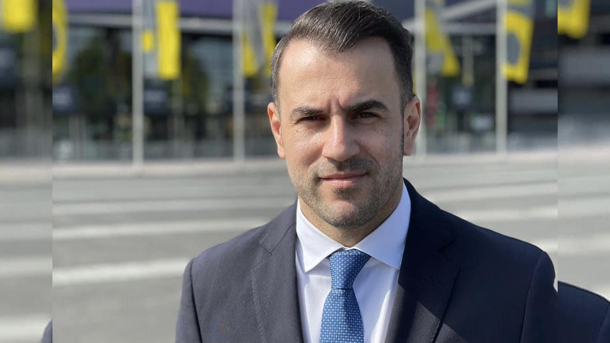 Sebastian Moise, președintele PMP București se retrage din politică. Ce l-a determinat să ia o asemenea decizie Sebastian Moise, președintele PMP București se retrage din politică. Ce l-a determinat să ia o asemenea decizie