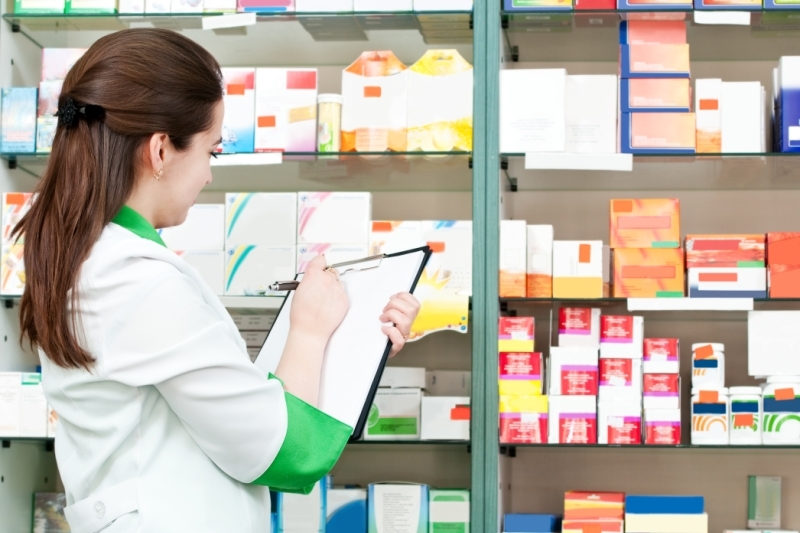 Laura Vicol, după controversele declanșate de proiectul depus la Senat. „Este exclus să se închidă actualele farmacii. Vorbim de autorizarea viitoare” Laura Vicol, după controversele declanșate de proiectul depus la Senat. „Este exclus să se închidă actualele farmacii. Vorbim de autorizarea viitoare”