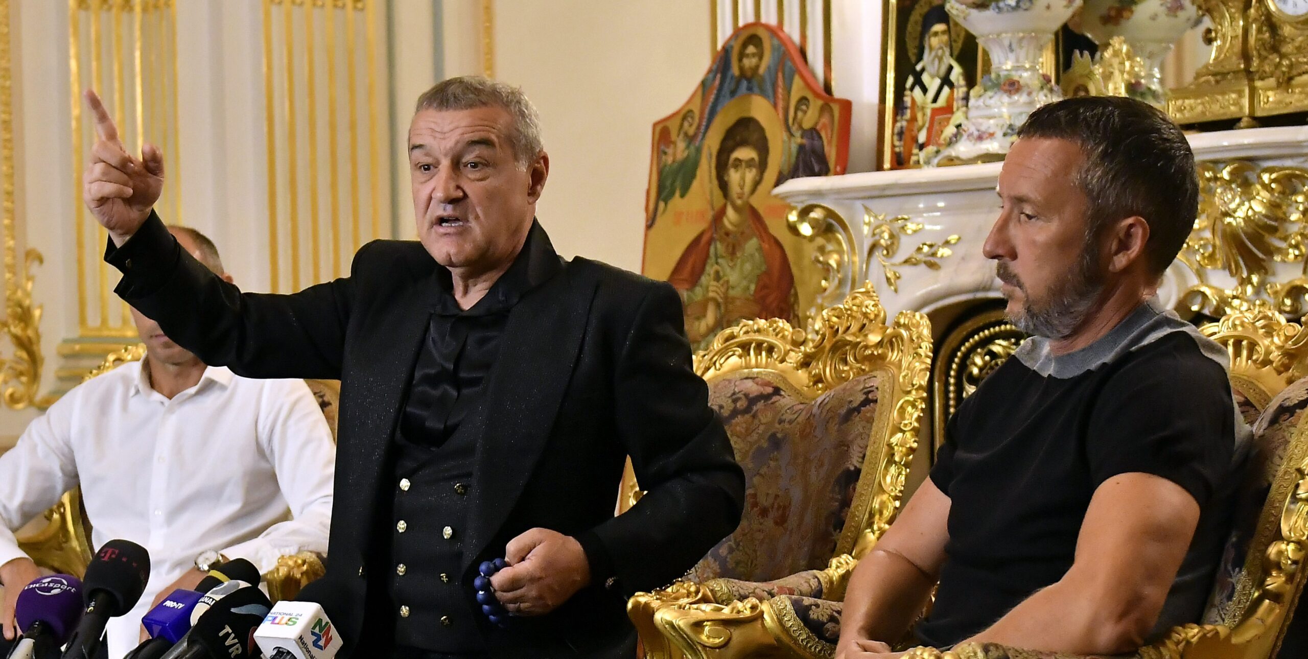 Gigi Becali l-a sunat pe Meme Stoica și a vrut să facă 10 schimbări