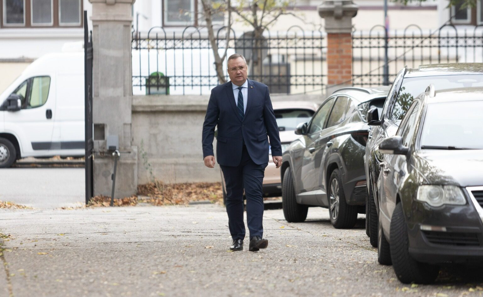 Începe migrația aleșilor / PNL vrea pact de neagresiune cu PSD / „Este un derapaj de la procesul democratic”