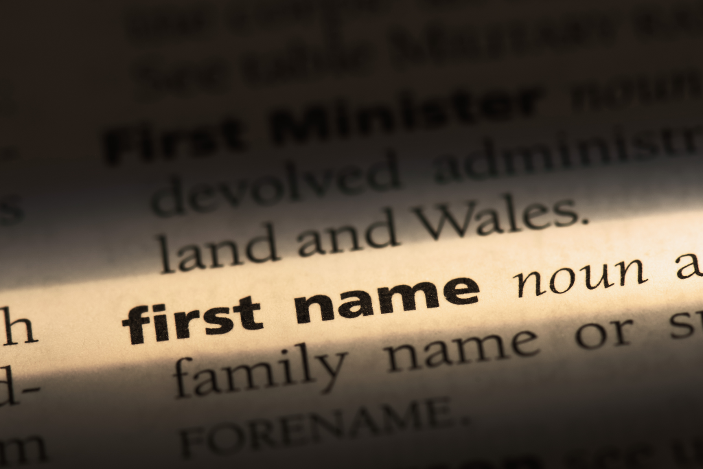 Care Este Last Name și Cum îl Deosebești De First Name