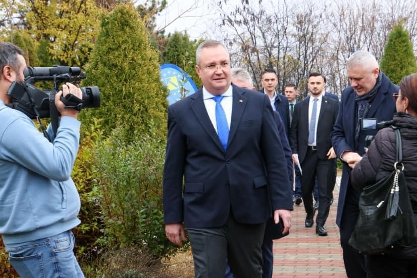 La guvernare, împreună. Politic, PNL și PSD nu citesc aceeași partitură/ Ciucă: E posibil să fim mai mult de 3 parteneri într-o construcție La guvernare, împreună. Politic, PNL și PSD nu citesc aceeași partitură/ Ciucă: E posibil să fim mai mult de 3 parteneri într-o construcție