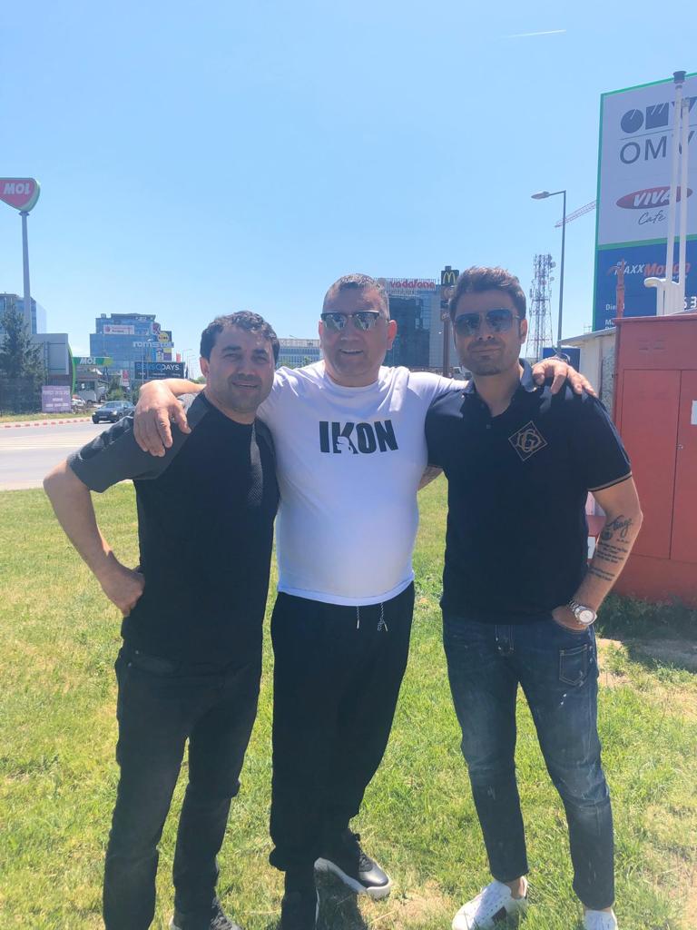 Adevărul despre bătaia din restaurant în Adrian Mutu l-a lovit pe un angajat: „Îl bătea ospătarul până…” Adevărul despre bătaia din restaurant în Adrian Mutu l-a lovit pe un angajat: „Îl bătea ospătarul până…”