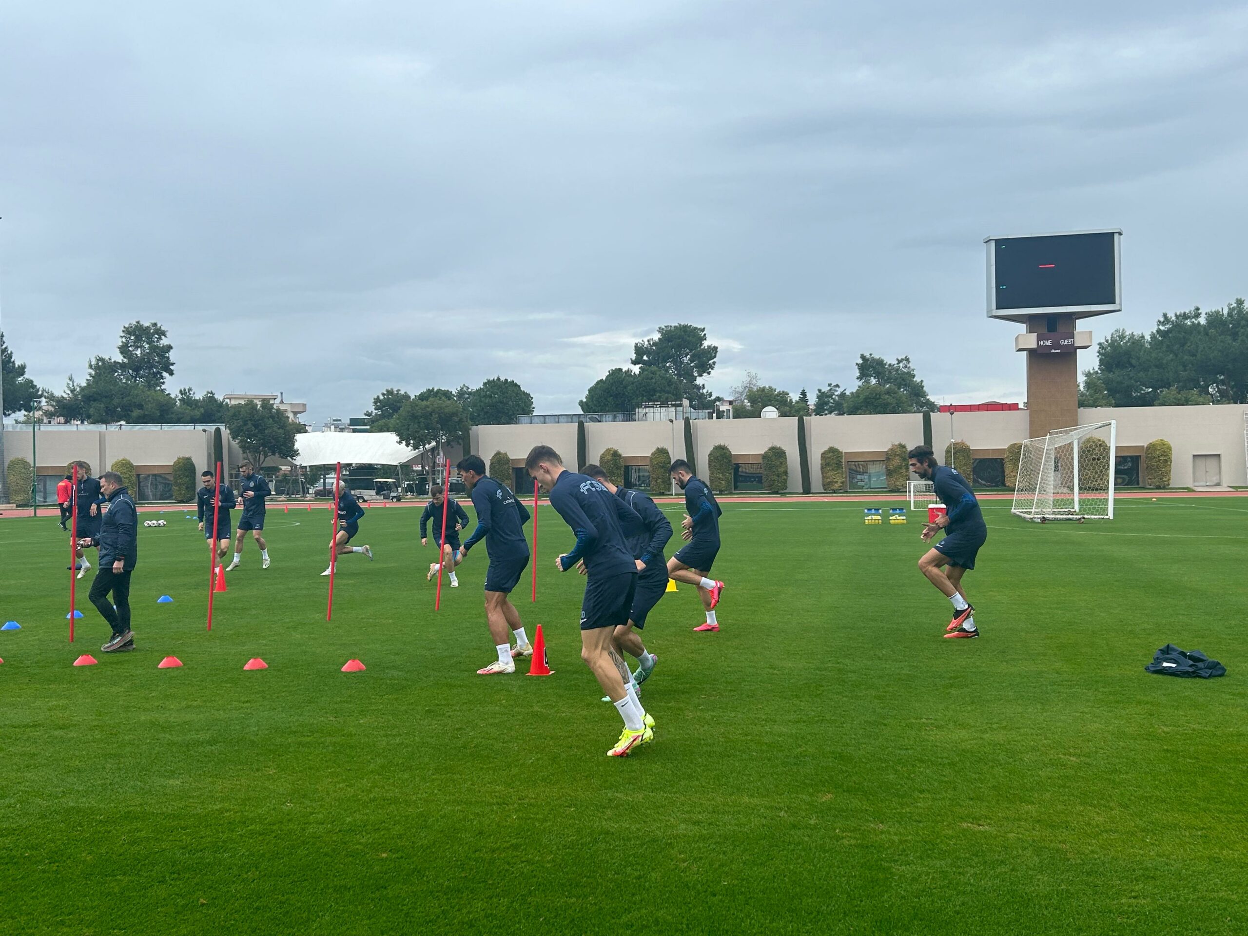 Florinel Coman, problemă pentru FCSB! De ce nu s-a antrenat cu echipa în Turcia. FOTO