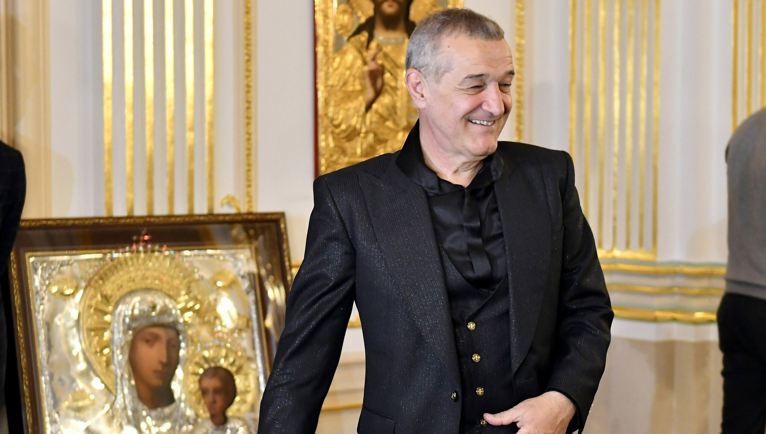 Melodia Gigi Becali a cântărețului Lino Golden este noua piesă favorită la FCSB