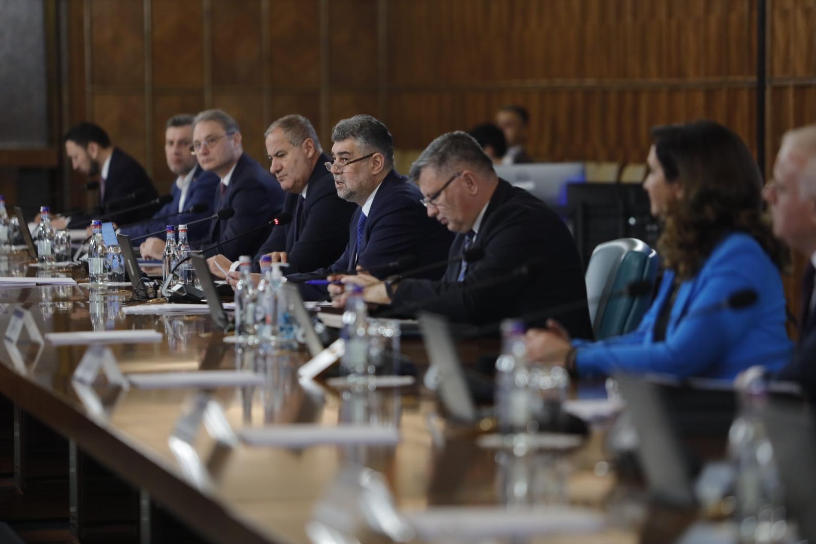 România se pregătește de înmormântarea președinților / Guvernul înființează un Comitet de organizare