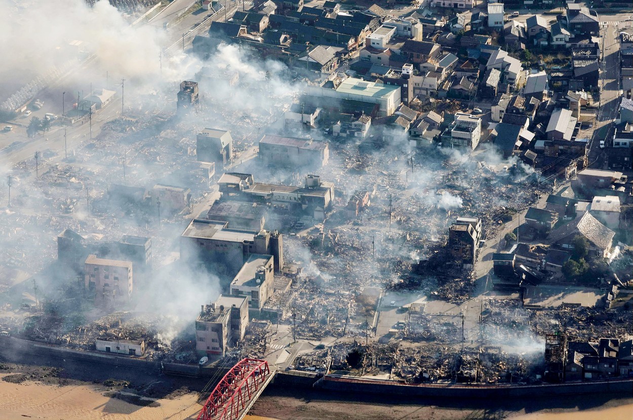 O bătrână de 90 de ani, găsită în VIAȚĂ printre ruinele din Japonia, la cinci zile de la cutremurul devastator