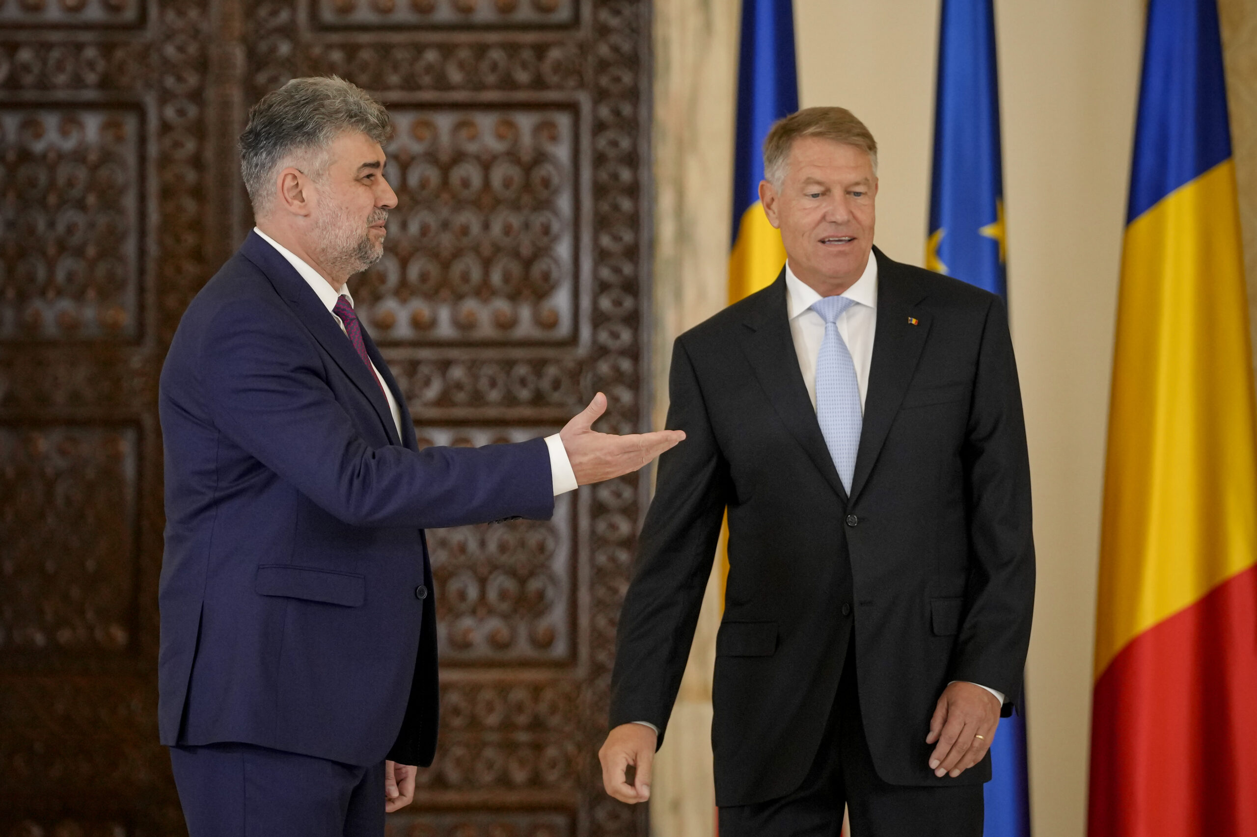 Un lucru foarte important / „Nicio paralelă cu alegerile prezidențiale în septembrie”„