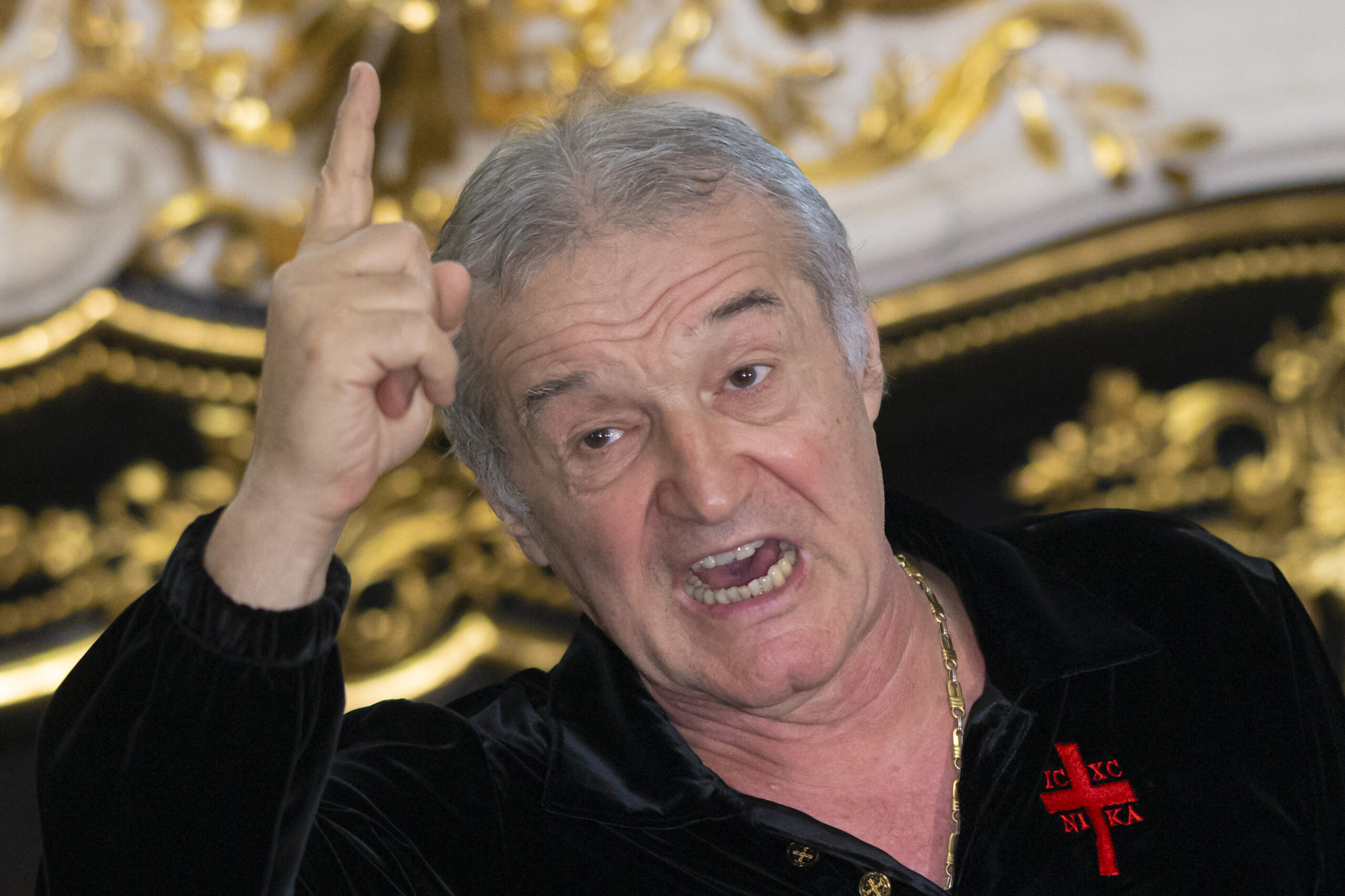 Gigi Becali spune de ce a decis Dumnezeu ca scorul meciului FCSB – Farul să fie 1-1!