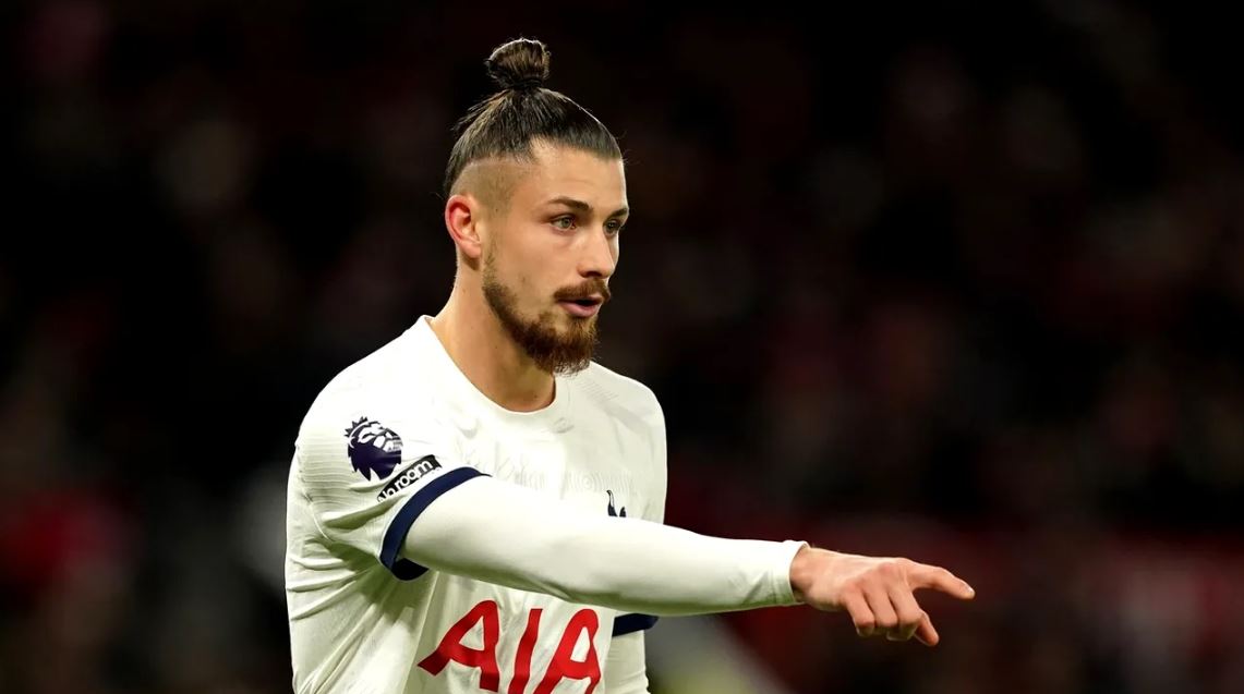 Antrenorul lui Everton, reacție furioasă împotriva arbitrilor din cauza lui Drăgușin