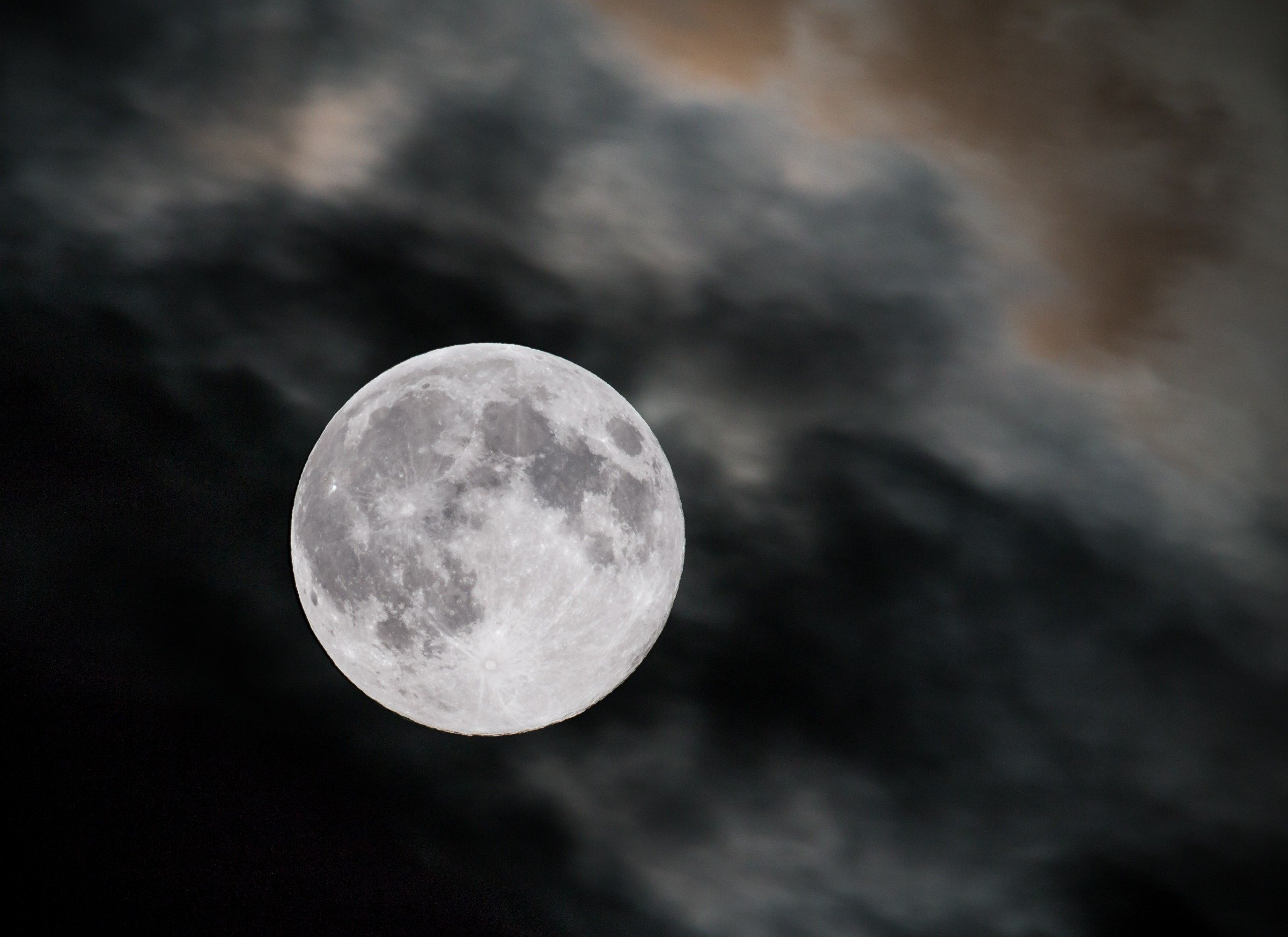 Luna Plină Din 24 Februarie. Zodia Fecioarei Ne Face Atenți La Sănătate!