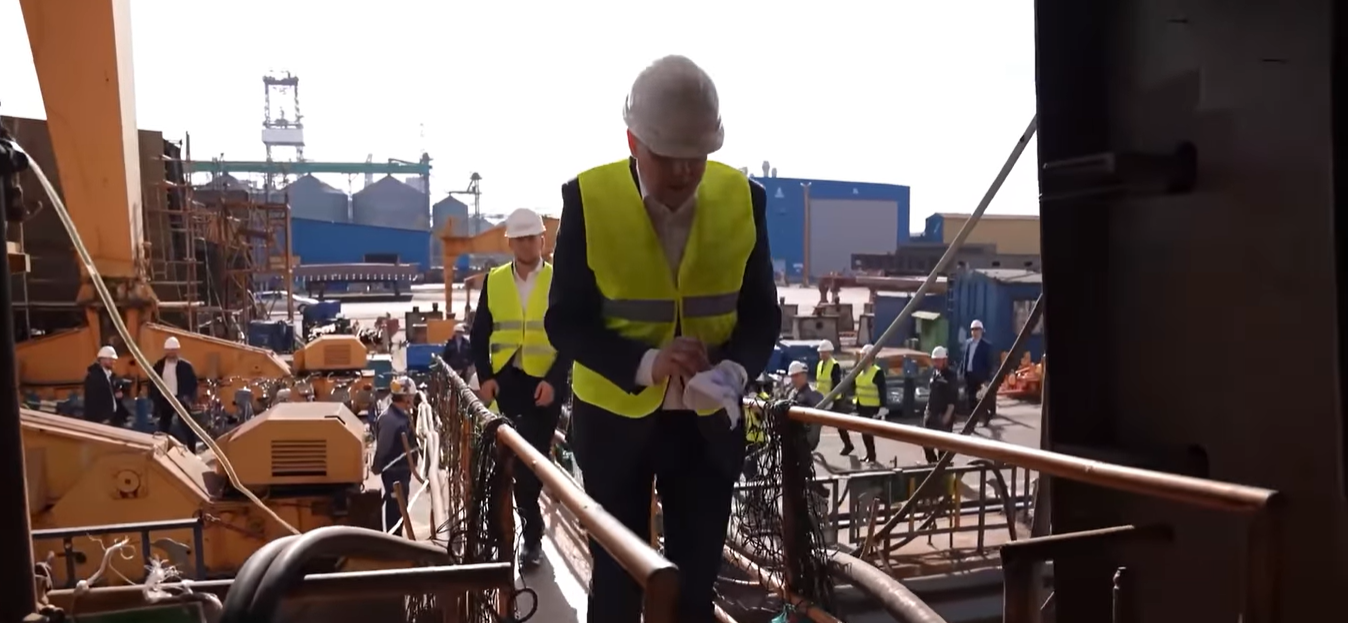 Premierul Marcel Ciolacu merge în Tulcea, pentru a vizita portul Jurilovca, Şantierul Naval Vard – Fincantieri