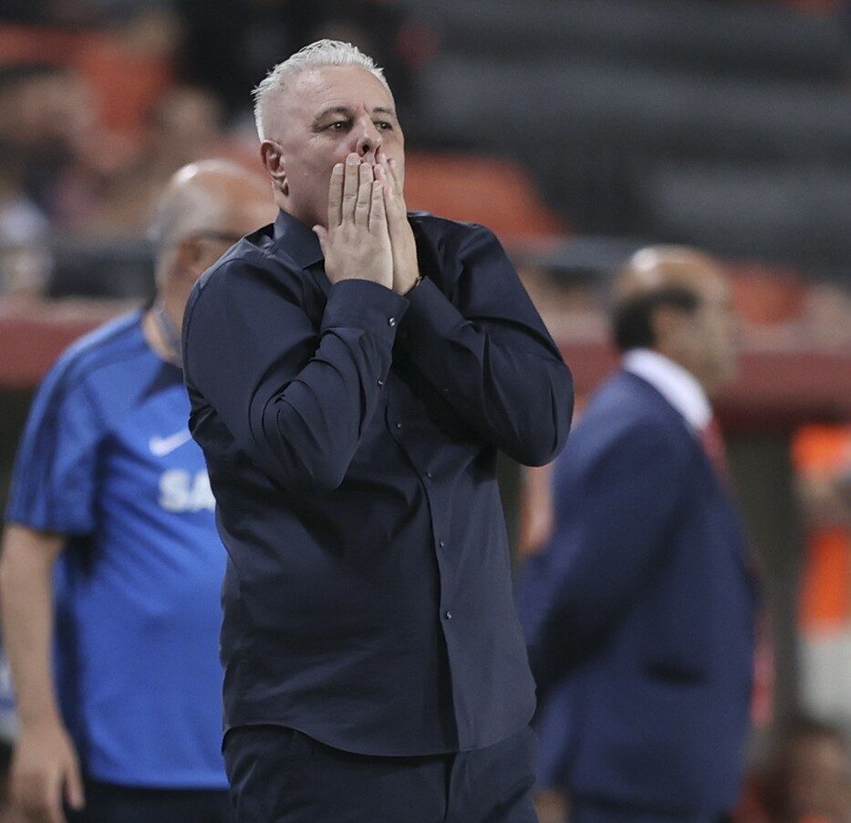 Marius Șumudică a răbufnit după ce a pățit în Turcia! Era deja în prelungiri când cerul a căzut pe el: „Nu mai pot! Până când?” Marius Șumudică a răbufnit după ce a pățit în Turcia! Era deja în prelungiri când cerul a căzut pe el: „Nu mai pot! Până când?”