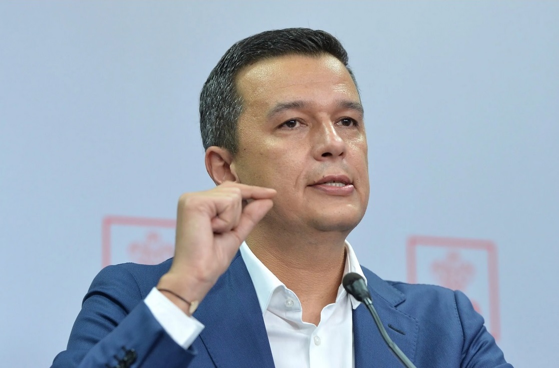 Sorin Grindeanu susține că nu a făcut niciodată afaceri cu „grupul de la Cluj” / Ministrul Transporturilor îl laudă pe Dorinel Umbrărescu Sorin Grindeanu susține că nu a făcut niciodată afaceri cu „grupul de la Cluj” / Ministrul Transporturilor îl laudă pe Dorinel Umbrărescu