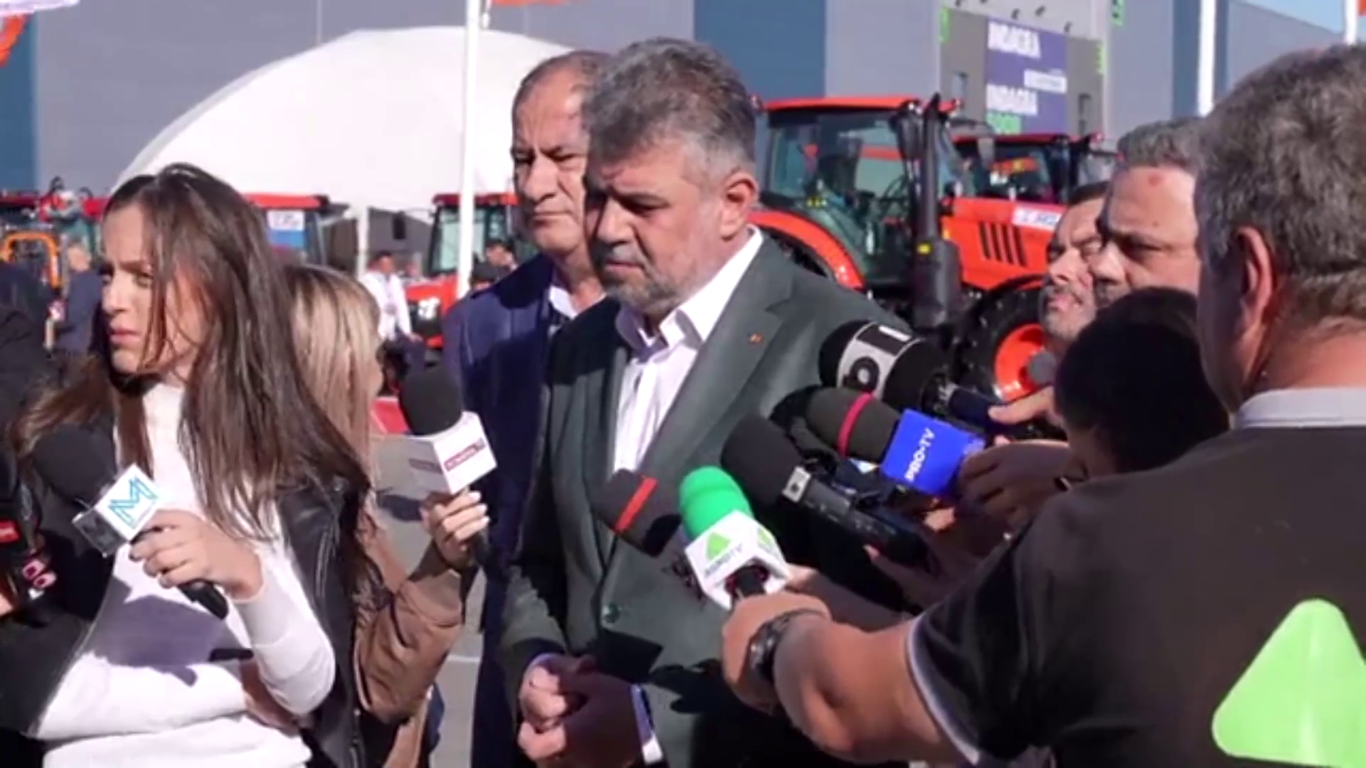 Premierul, în vizită la uzina Dacia Mioveni / Marcel Ciolacu face un test drive cu modelul Duster 2024