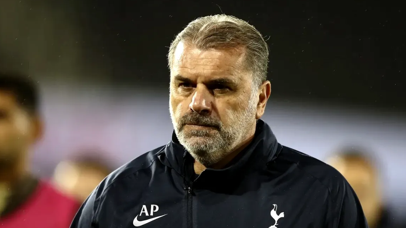 Managerul lui Radu Drăgușin s-a blocat când a auzit ce l-a întrebat o jurnalistă, imediat după Fulham