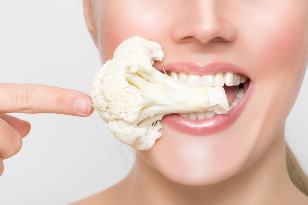 Alimente Care îţi Albesc Dinţii