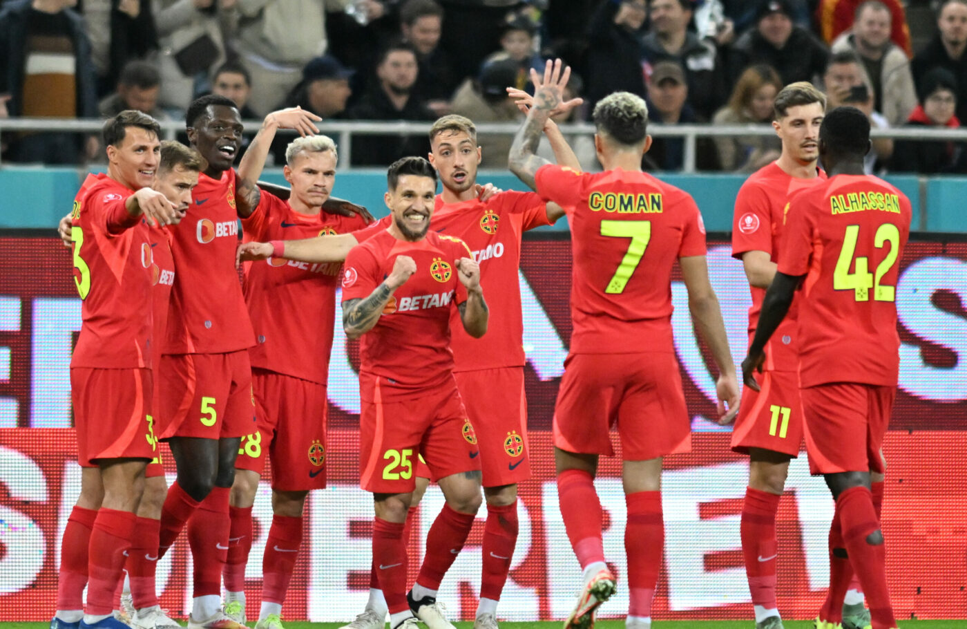 Ilie Dumitrescu, verdict la pauza meciului FCSB Ilie Dumitrescu, verdict la pauza meciului FCSB