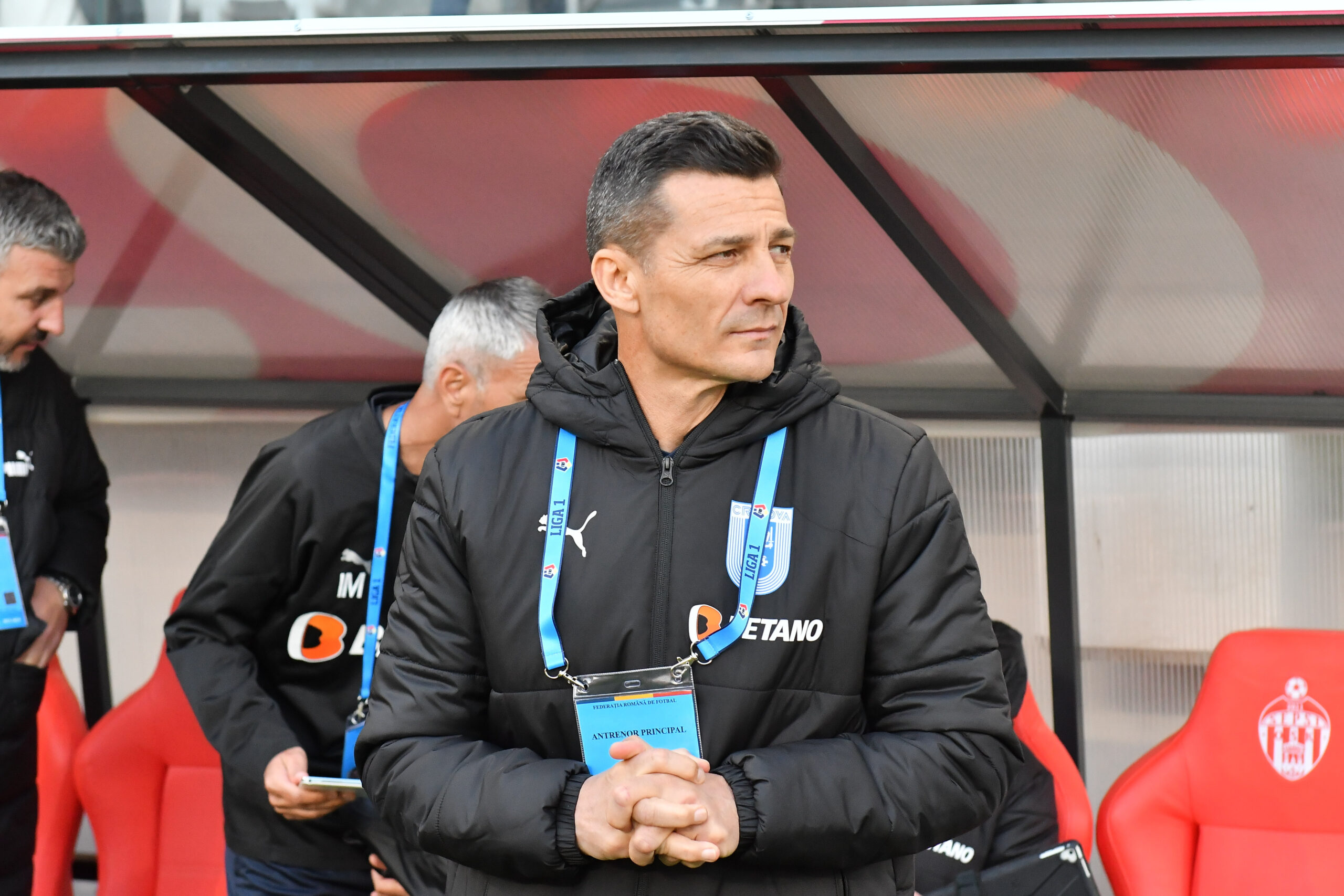 Costel Gâlcă a dezvăluit ce se întâmplă cu fotbaliștii care erau pe lista neagră a clubului, la finalul meciului Universitatea Craiova Costel Gâlcă a dezvăluit ce se întâmplă cu fotbaliștii care erau pe lista neagră a clubului, la finalul meciului Universitatea Craiova