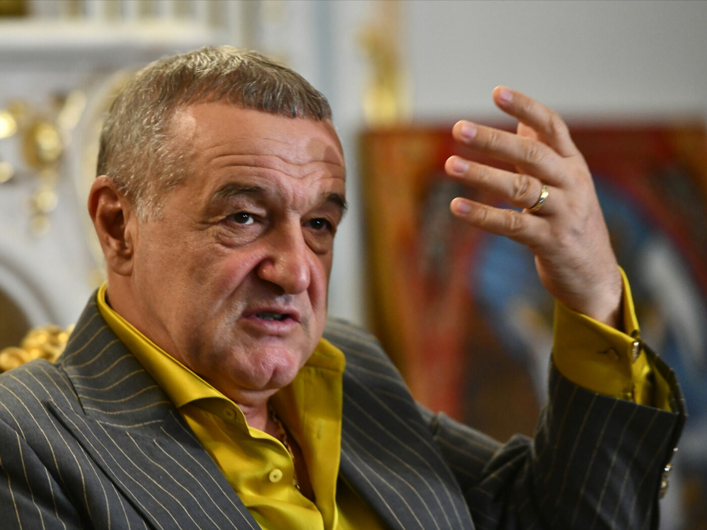 Super fotbalistul din naționala României, vizită secretă la Palat pentru a negocia cu Gigi Becali transferul la FCSB! A fost întâmpinat de Ionuț Luțu și dus în audiență la miliardar
