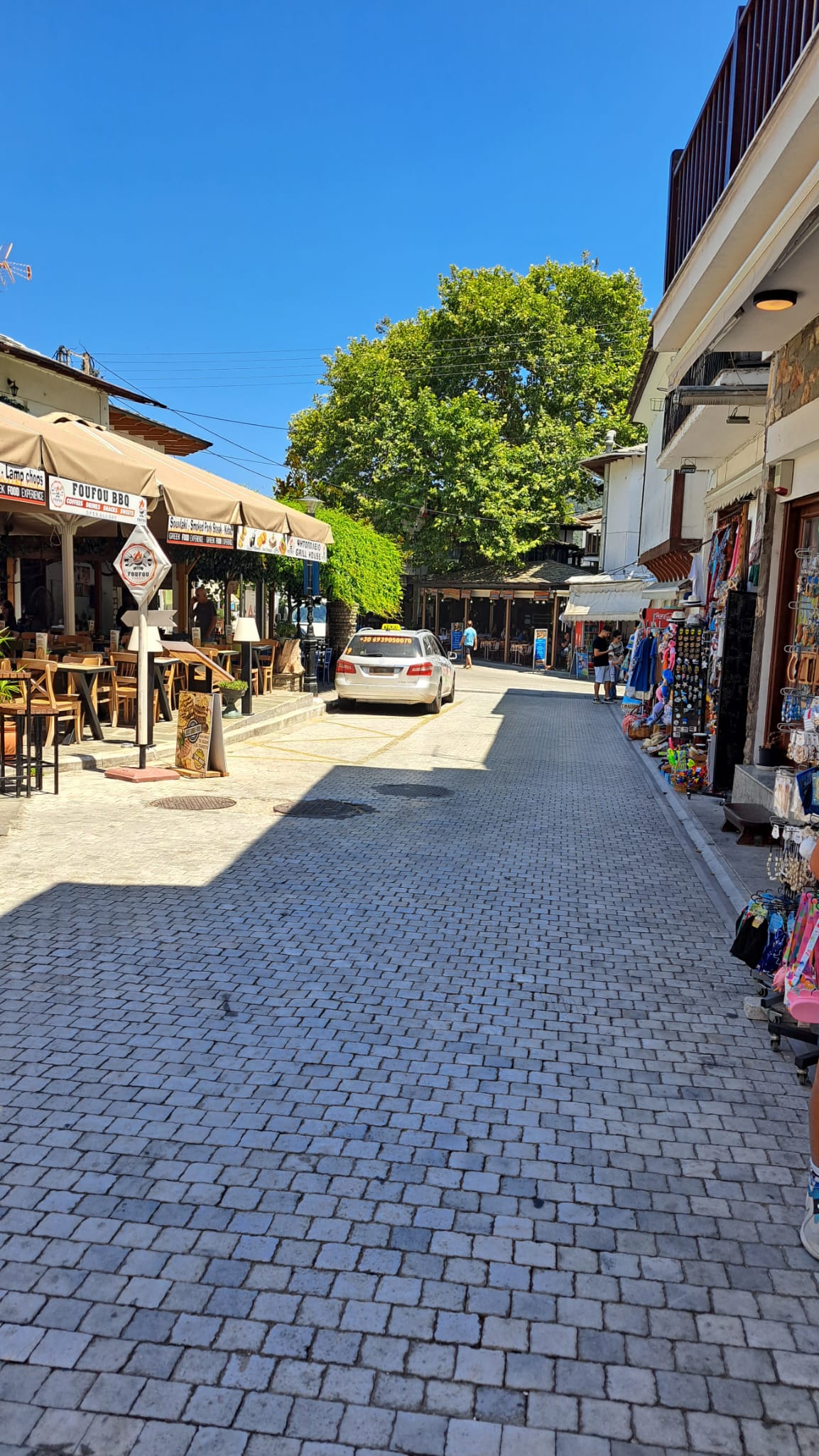 GRECIA introduce săptămâna de lucru de 6 zile, în anumite condiții. De când e valabilă măsura și care sunt angajații vizați