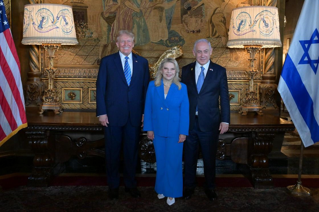 Netanyahu, primit de Trump la Mar-a-Lago, se declară încrezător într-un acord cu Hamas Netanyahu, primit de Trump la Mar-a-Lago, se declară încrezător într-un acord cu Hamas