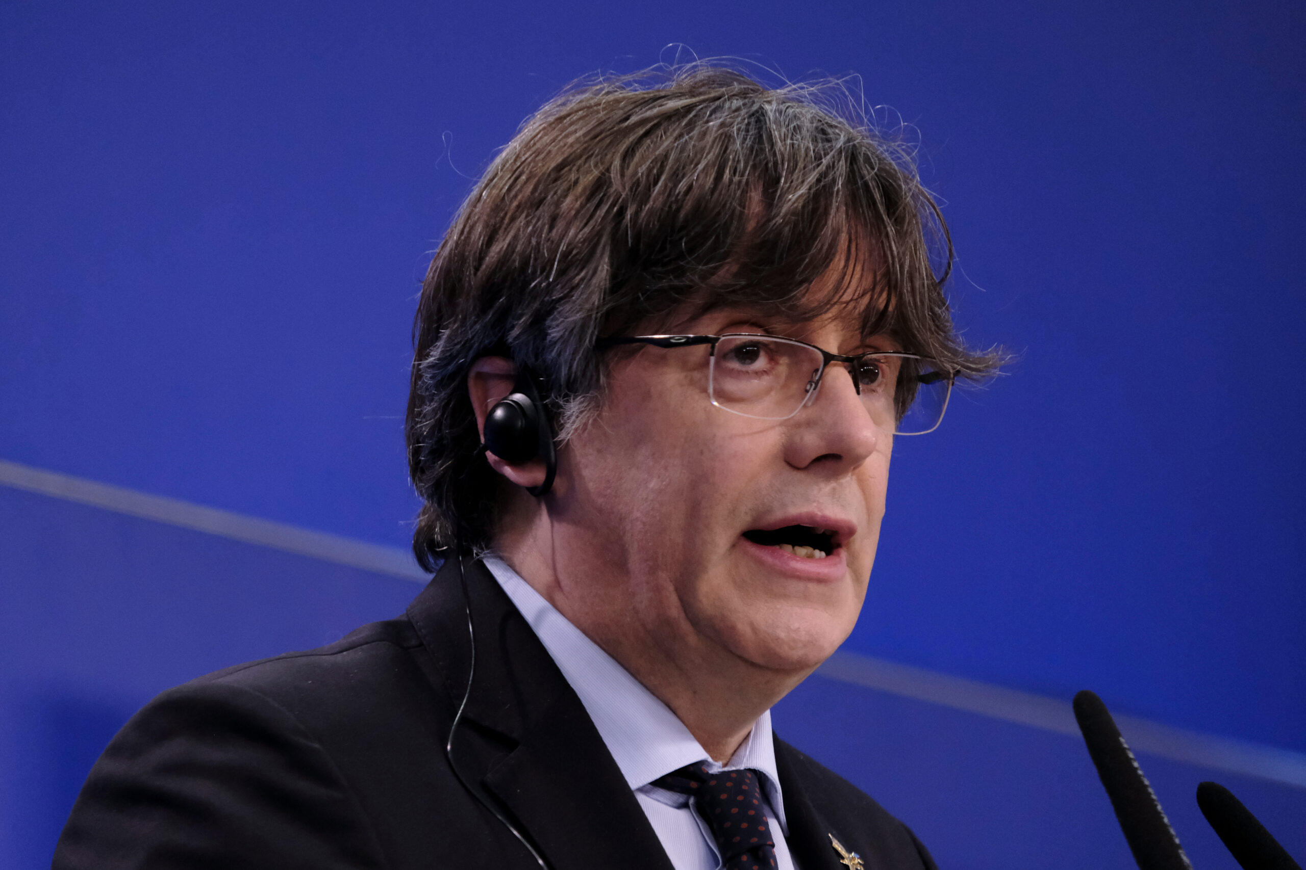 Fostul lider separatist catalan Carles Puigdemont se întoarce în Spania. Controversatul politician ar putea fi arestat