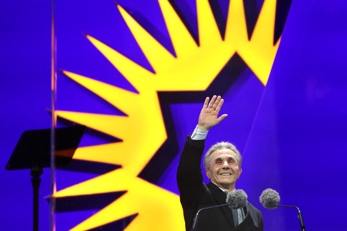 Alegeri în Georgia. Oligarhul care și-a CUMPĂRAT țara o va „preda” Rusiei? Cine este Bidzina Ivanishvili, fiul de miner aflat în pole position