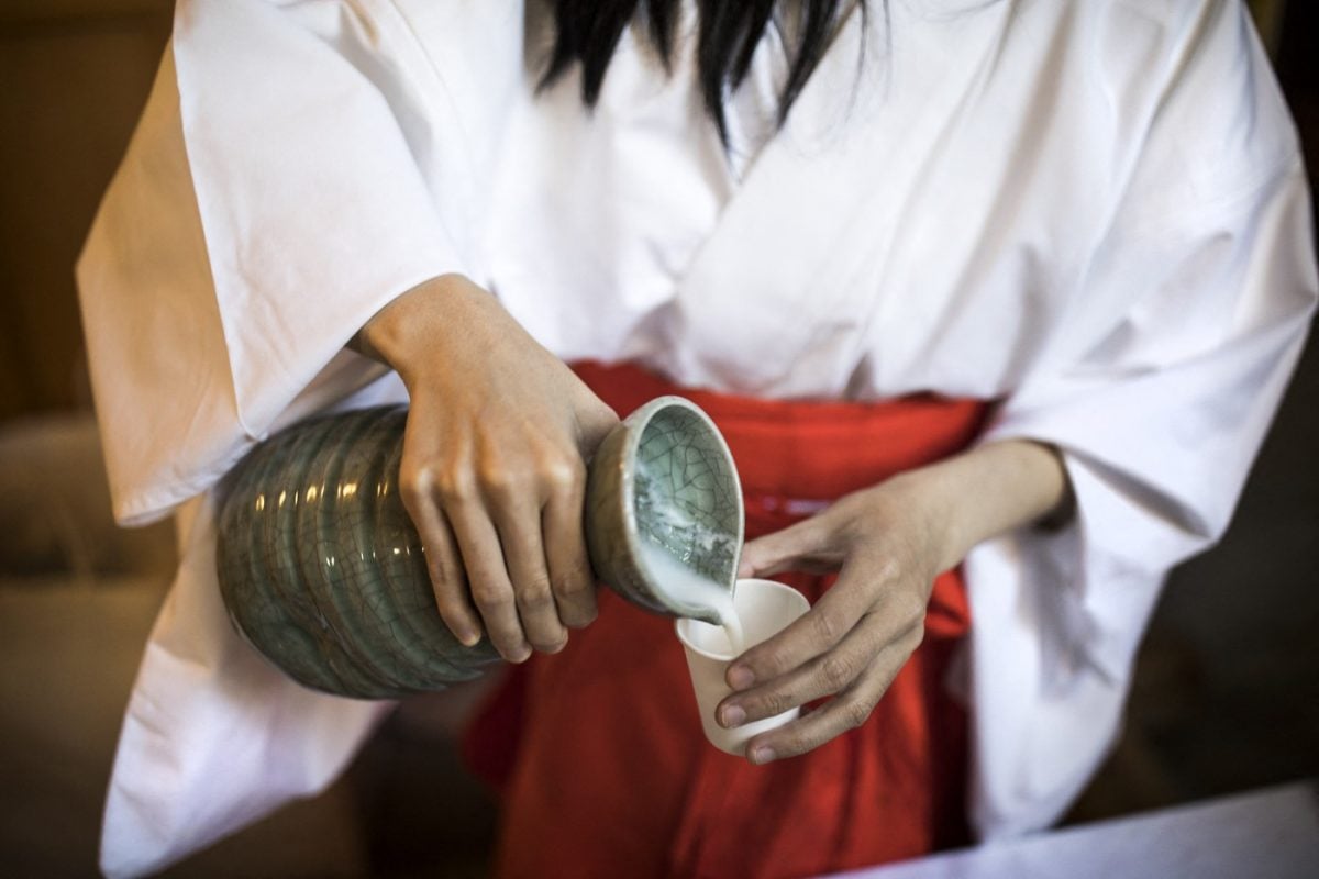 O Băutură Tradițională Japoneză, Cândva Considerată Ilegală, Revine în Preferințele Localnicilor și Turiștilor 