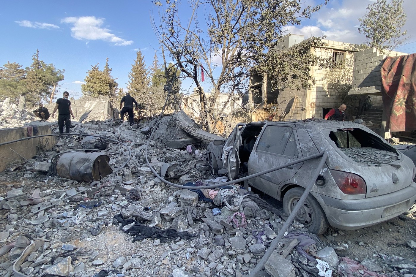 Armata israeliană continuă bombardamentele în LIBAN/ Zeci de persoane au fost ucise Armata israeliană continuă bombardamentele în LIBAN/ Zeci de persoane au fost ucise