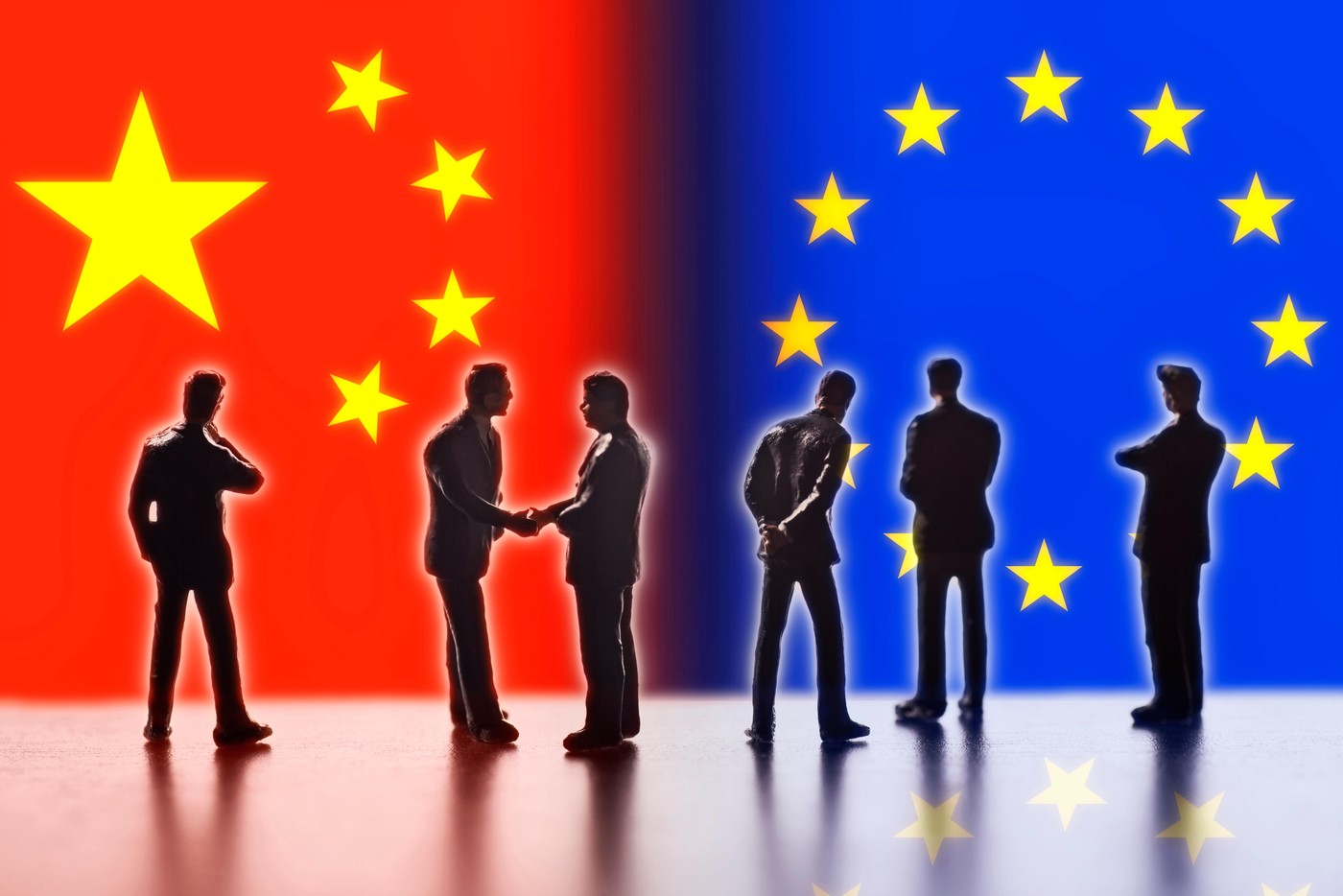 UE va reduce riscurile în relația cu Beijingul, dar vrea avansarea schimburilor comerciale /„China este un partener vital”