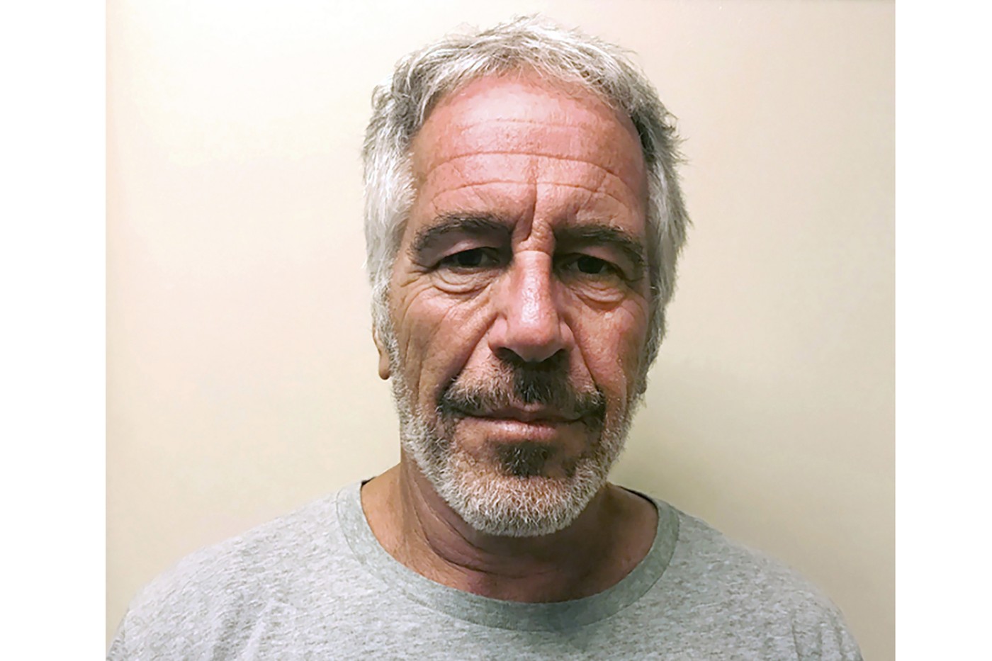 FBI a publicat alte documente secrete cu lista clienților lui Jeffrey Epstein FBI a publicat alte documente secrete cu lista clienților lui Jeffrey Epstein