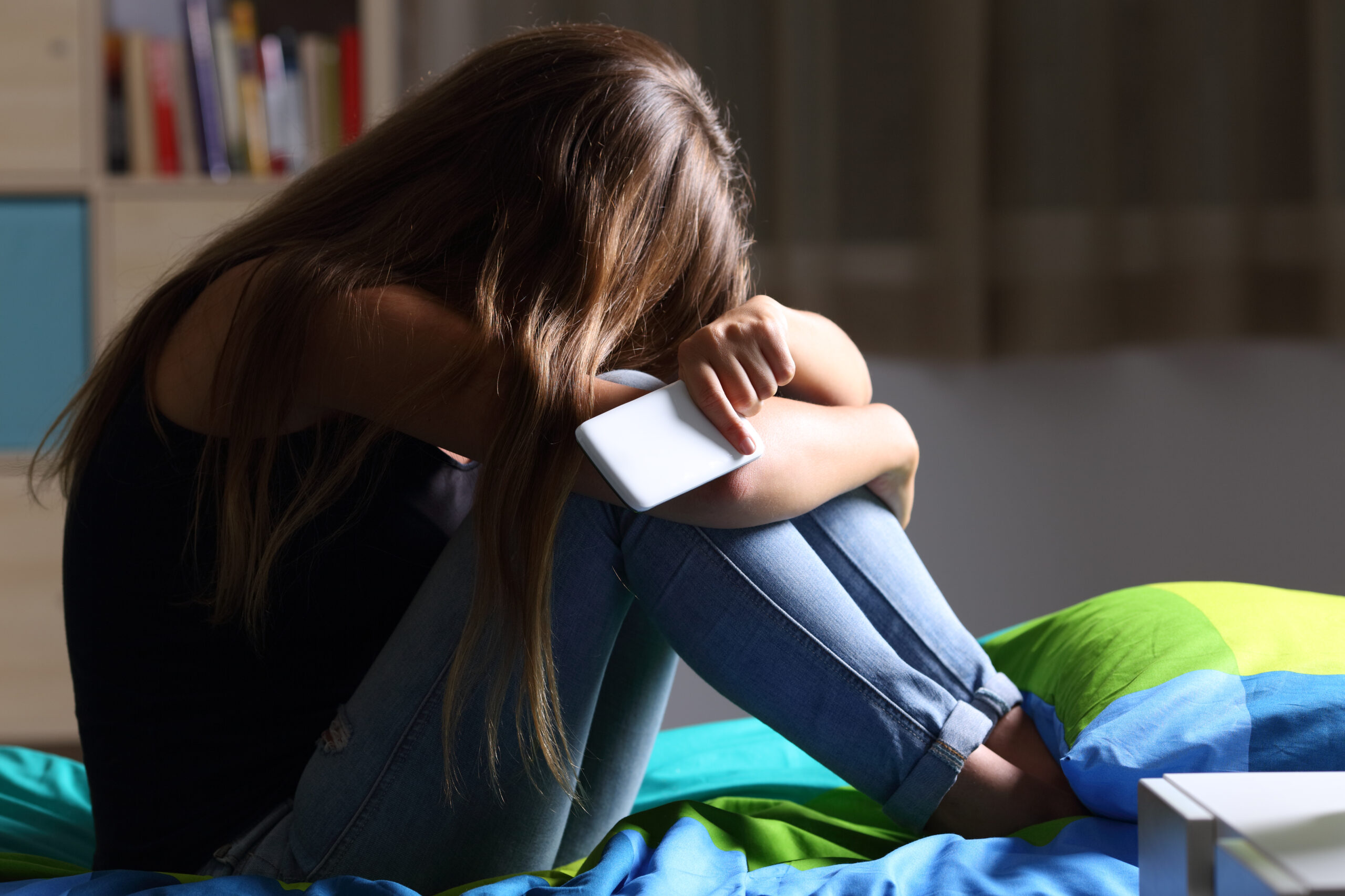 O fetiță de doar 11 ani s-a sinucis. Mama copilei spune că fata era hărțuită de colegi pentru că era imigrantă O fetiță de doar 11 ani s-a sinucis. Mama copilei spune că fata era hărțuită de colegi pentru că era imigrantă