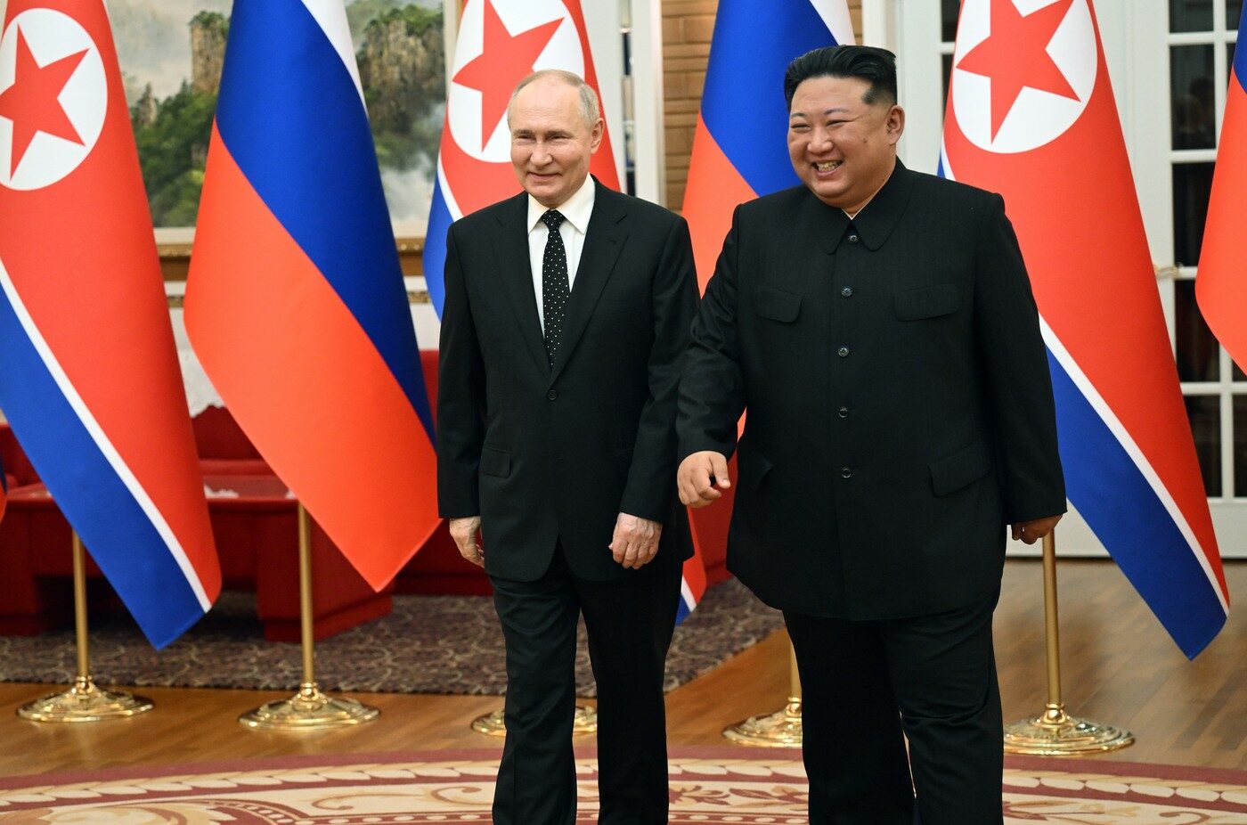 Un oficial rus de rang înalt s-a întâlnit cu liderul Coreei de Nord, exprimând recunoștința Rusiei pentru SPRIJINUL primit în războiul din Ucraina