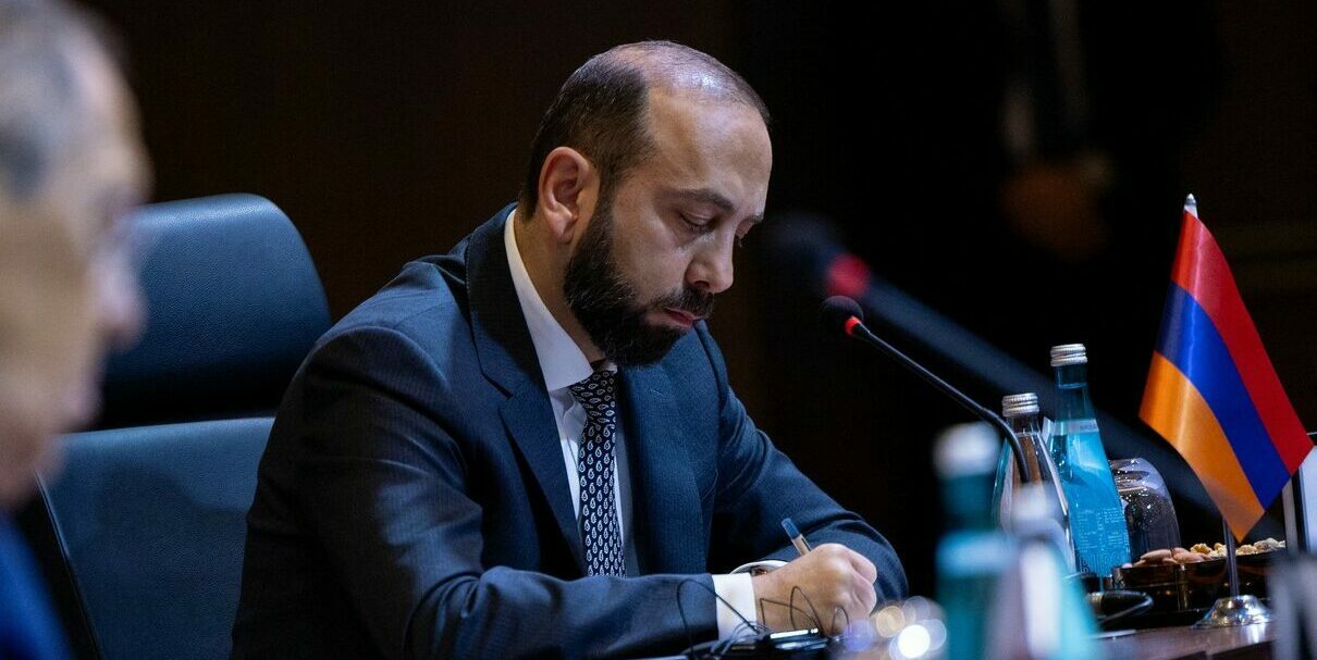 Azerbaidjan și Armenia se pregătesc să semneze un acord de pace după un conflict care s-a desfășurat pe parcursul mai multor decenii