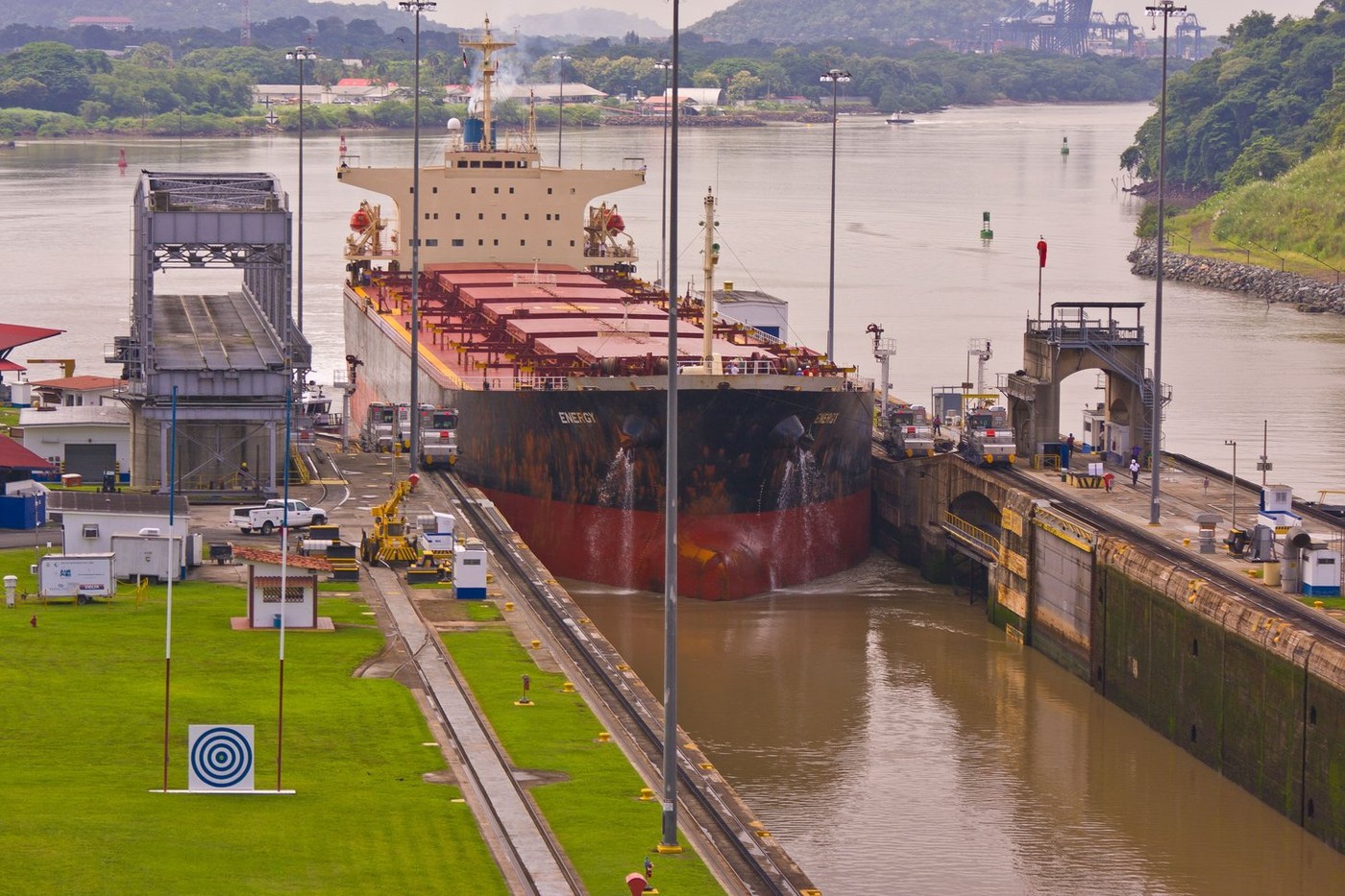Panama și SUA, acord pentru desfășurarea de militari americani în zonele de acces și adiacente canalului. Există o singură condiție Panama și SUA, acord pentru desfășurarea de militari americani în zonele de acces și adiacente canalului. Există o singură condiție
