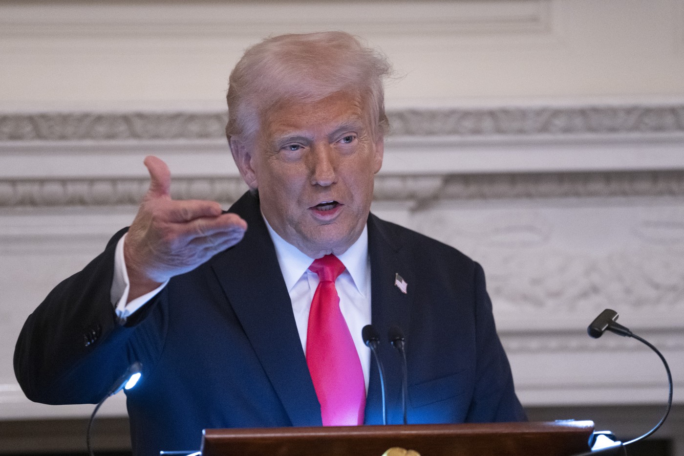 Familia Trump a preluat CONTROLUL asupra unei companii cripto care a strâns peste 550 de milioane de dolari Familia Trump a preluat CONTROLUL asupra unei companii cripto care a strâns peste 550 de milioane de dolari