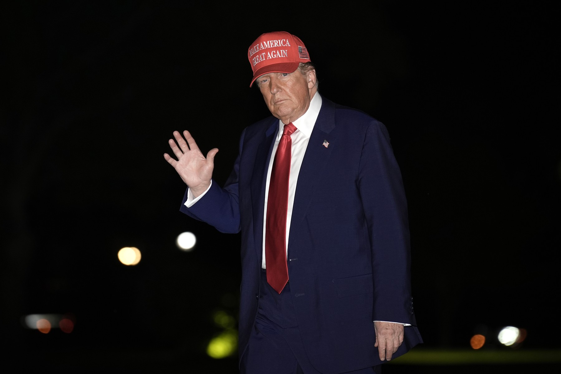 Trump îi atribuie lui Biden rezultatele economice slabe, pe fondul riscurilor recesiunii /„Aveți răbdare!” Trump îi atribuie lui Biden rezultatele economice slabe, pe fondul riscurilor recesiunii /„Aveți răbdare!”