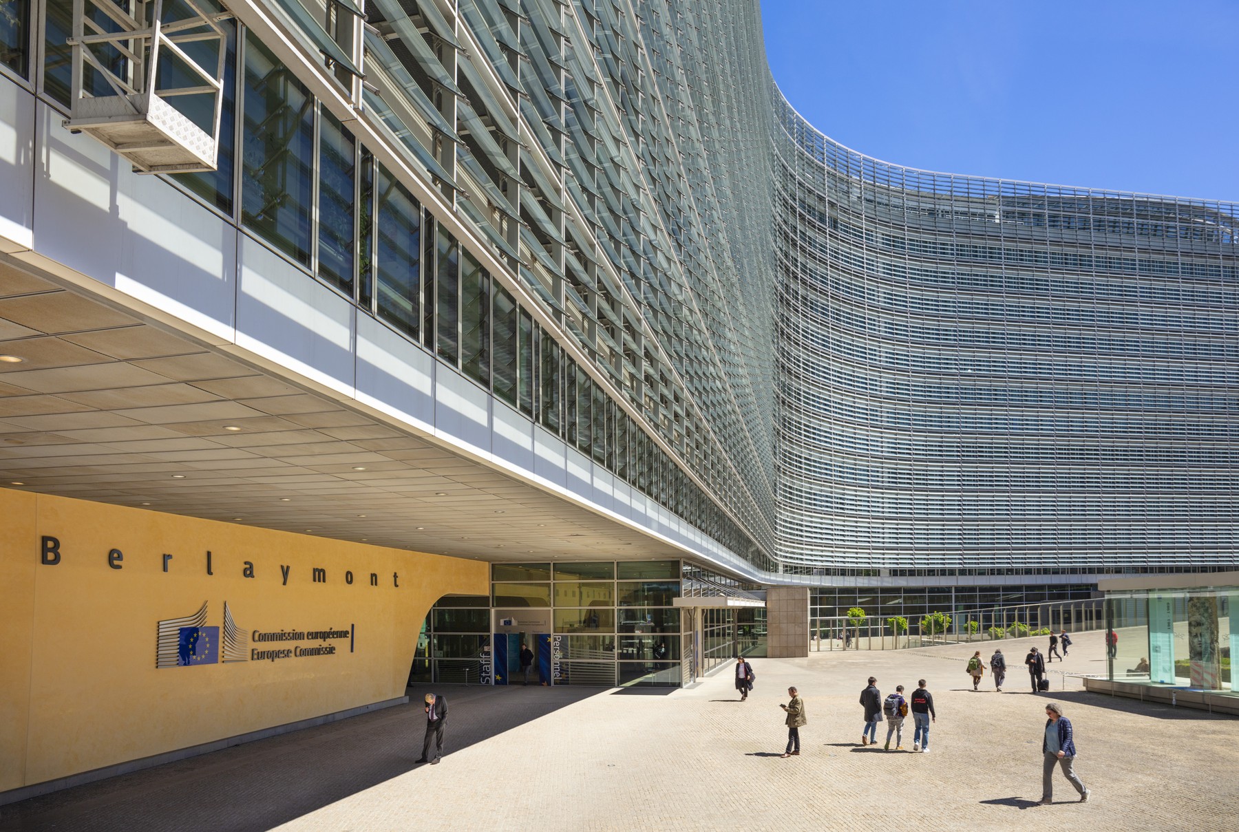UE salută deschiderea lui Trump pentru negocieri /„Noi am transmis permanent că suntem pregătiți să facem un acord”