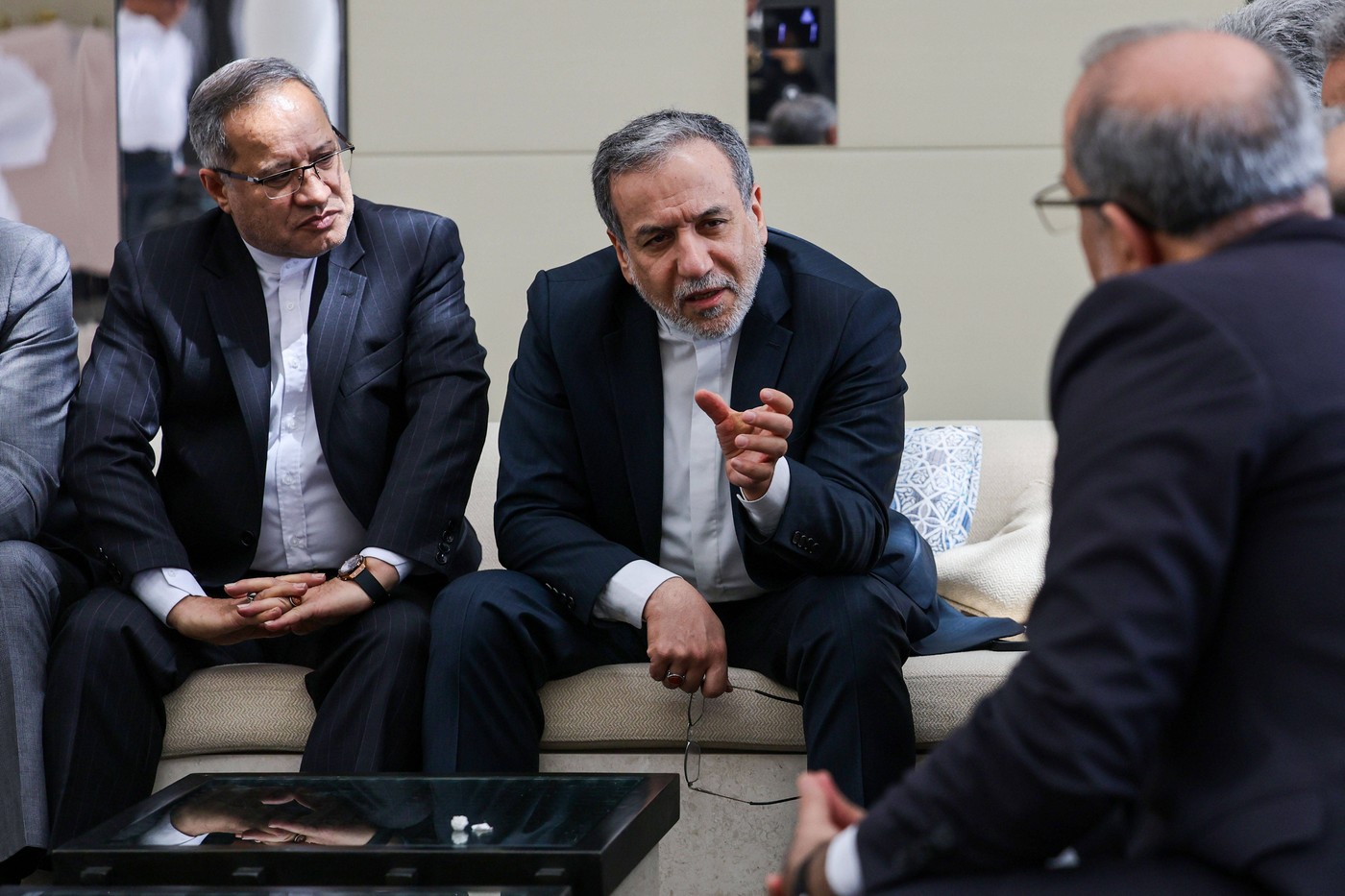 Iran poartă discuții cu statele europene privind programul nuclear/ Trump solicită Teheranului să acționeze rapid