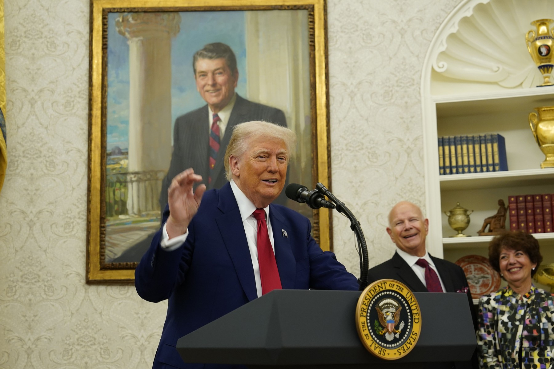 Casa Albă respinge decizia unei instanțe de suspendare a tarifelor comerciale /Experții cred că Trump va reimpune taxele vamale Casa Albă respinge decizia unei instanțe de suspendare a tarifelor comerciale /Experții cred că Trump va reimpune taxele vamale